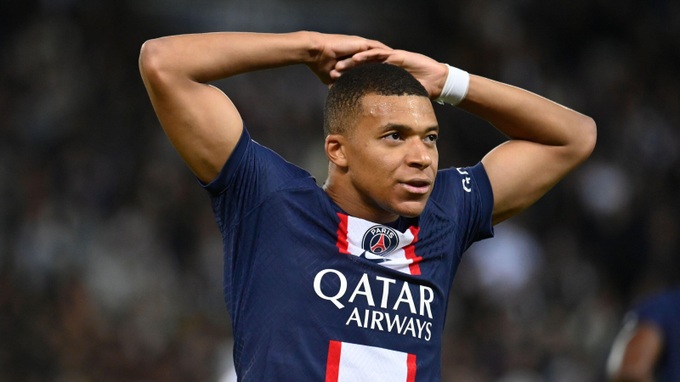 Bị đối xử tệ hại, Kylian Mbappe có hành động chọc tức PSG - 2