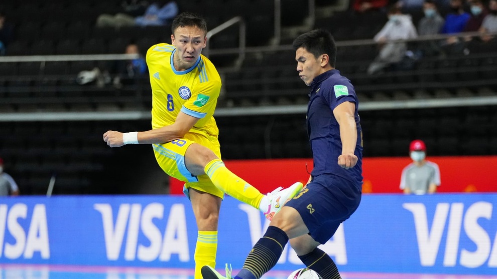Kazakhstan biến giấc mơ World Cup của futsal Thái Lan thành cơn ác mộng - 3 Kazakhstan biến giấc mơ World Cup của futsal Thái Lan thành cơn ác mộng - 3