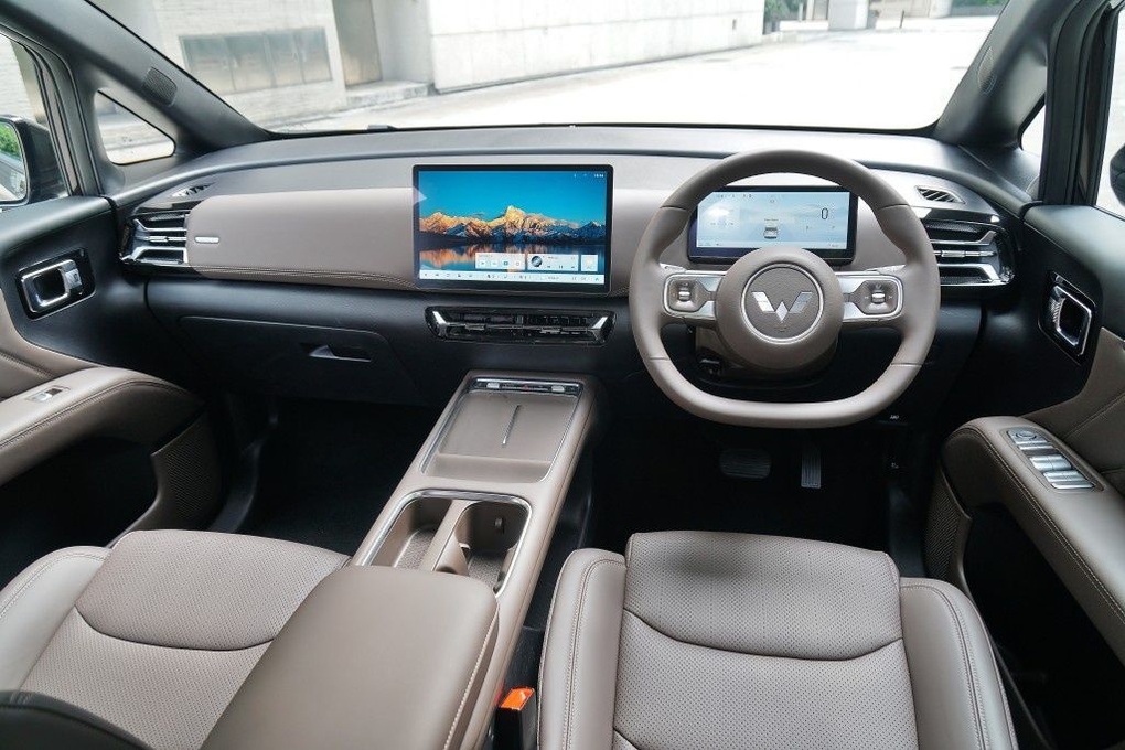 Wuling Darion EV sắp bán tại Việt Nam, giá dự kiến ngang BYD M6 - 2 Wuling Darion EV sắp bán tại Việt Nam, giá dự kiến ngang BYD M6 - 2