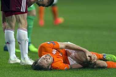 MU méo mặt với chấn thương của Daley Blind