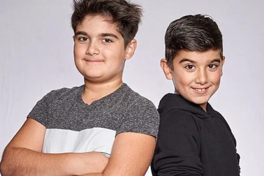 Celine Dion chia sẻ ảnh cặp song sinh 9 tuổi