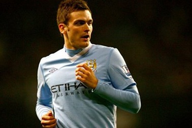 Liverpool tính giải cứu Adam Johnson khỏi Man City