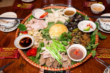 Hà Nội: Truy tìm chuỗi nhà hàng giảm giá shock trong tháng 4