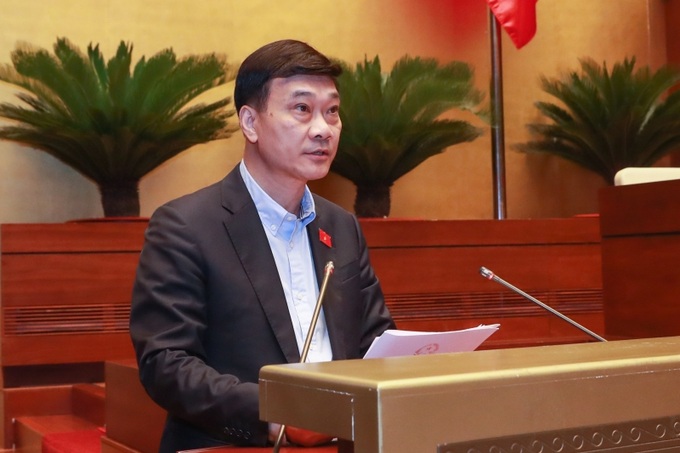 Chủ nhiệm UBKT Vũ Hồng Thanh báo cáo kết quả giám sát về việc thực hiện chính sách, pháp luật về công tác quy hoạch