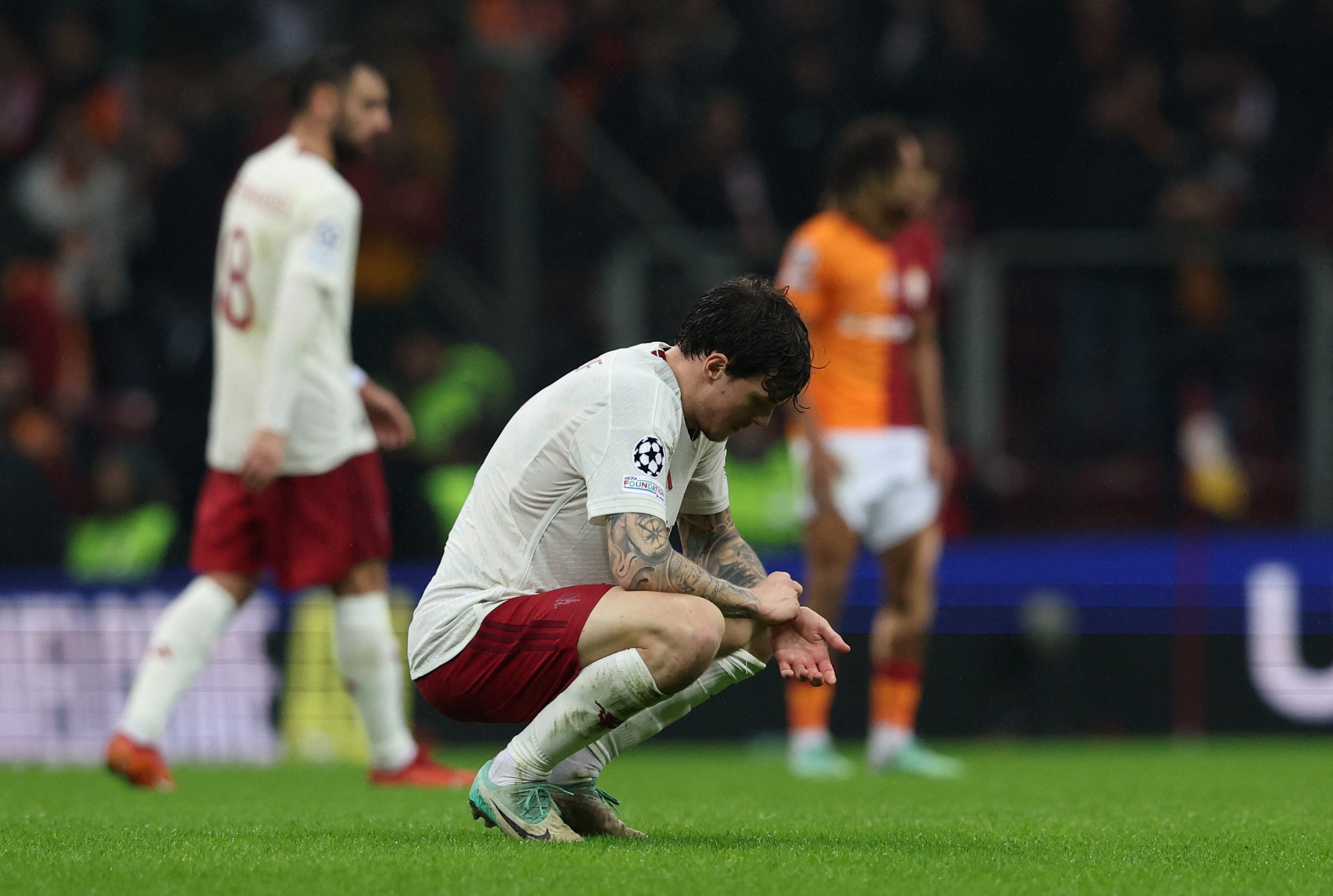 De deur om door te gaan is extreem smal. Volgens welk scenario kan Man Utd een wonder verrichten? - 1 Cửa đi tiếp cực hẹp, Man Utd làm điều thần kỳ theo kịch bản nào? - 1