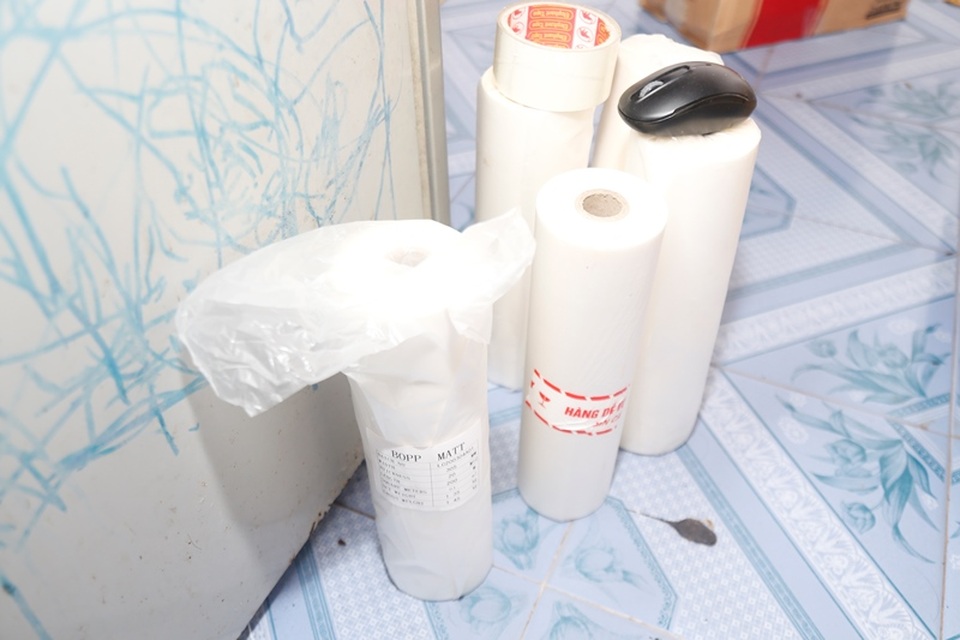 Triệt phá đường dây sản xuất, tiêu thụ gần 1 tỷ đồng tiền giả - 2 Triệt phá đường dây sản xuất, tiêu thụ gần 1 tỷ đồng tiền giả - 2