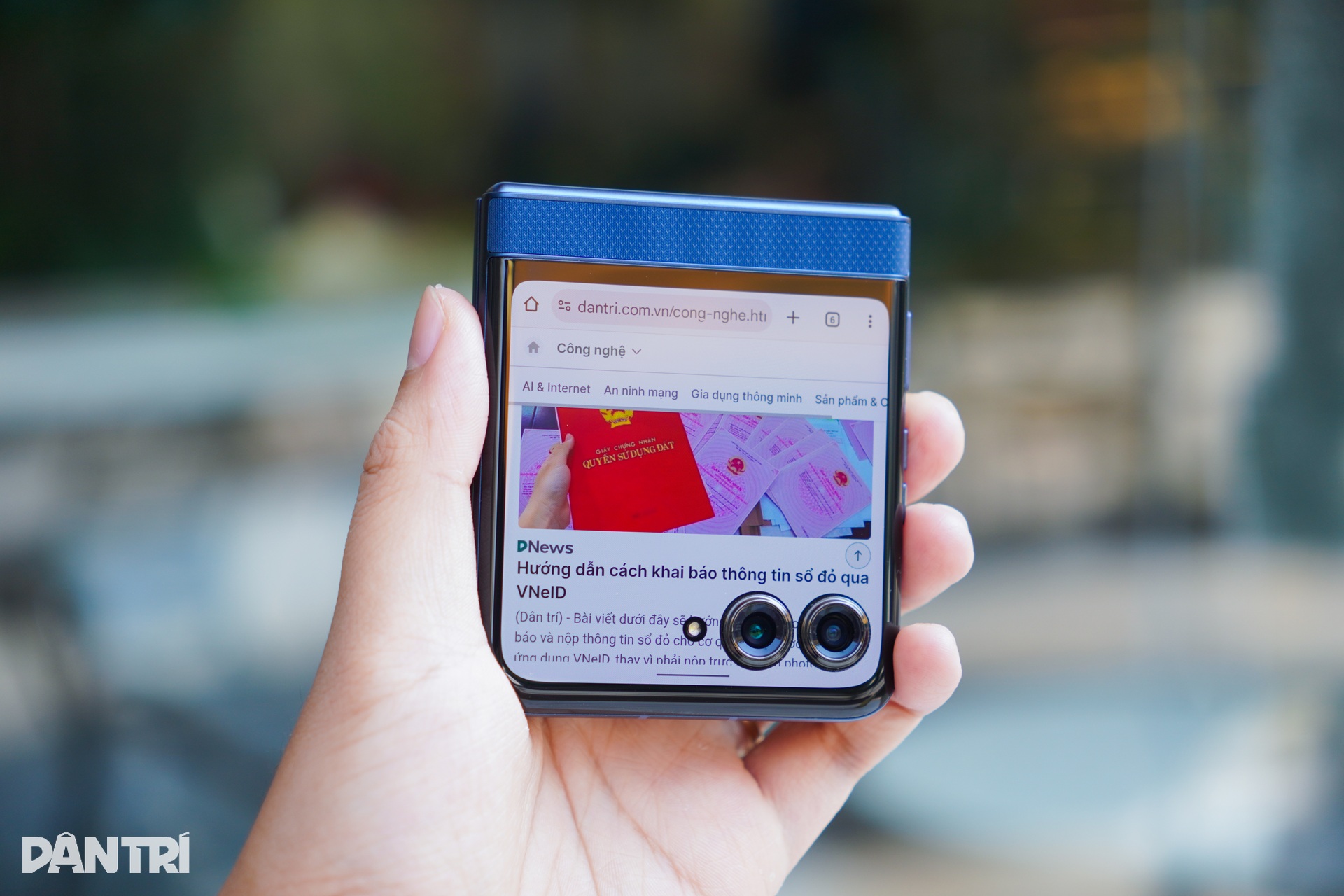 Đánh giá Motorola Razr 60: Có gì để đối đầu Samsung Galaxy Z Flip7 FE? - 7