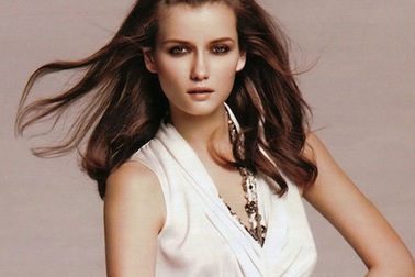 Tiếc thương nhan sắc người mẫu xinh đẹp đoản mệnh