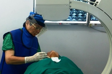 Điều trị thoát vị đĩa đệm bằng laser