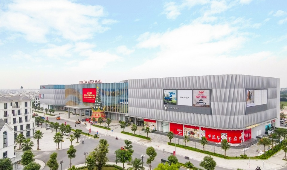 Vincom Retail nhận giải Top 10 thương hiệu dẫn đầu Việt Nam - 2 Vincom Retail nhận giải Top 10 thương hiệu dẫn đầu Việt Nam - 2