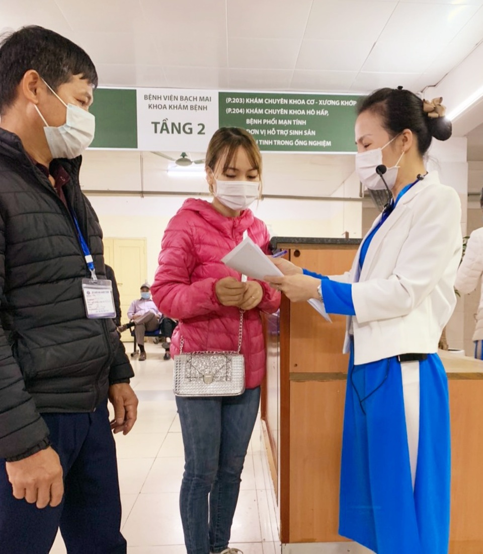 Nhặt được ví có 20 triệu, nhân viên y tế đi tìm người đánh rơi trả lại - 1 Nhặt được ví có 20 triệu, nhân viên y tế đi tìm người đánh rơi trả lại - 1