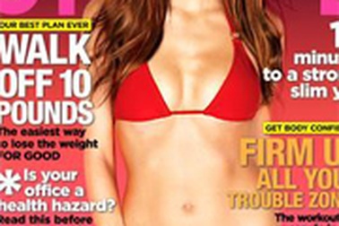 Ashlee Simpson “khoe” dáng trong bộ bikini