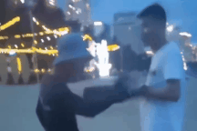 Vụ đòi 200.000 đồng phí bãi biển Nha Trang: Thu phí ghế nằm?