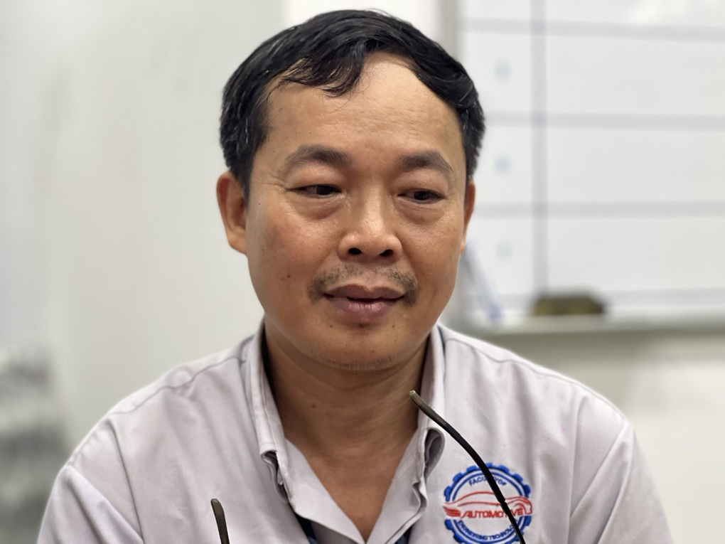 Phó giáo sư bị tố bán nghiên cứu: Sự lựa chọn của người làm cha! - 2 Phó giáo sư bị tố bán nghiên cứu: Sự lựa chọn của người làm cha! - 2