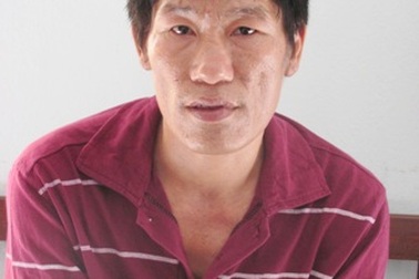 Cướp điện thoại di động, lãnh án 4 năm tù