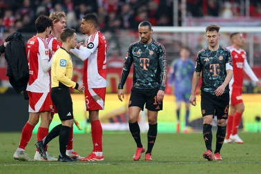 Bayern Munich hòa thất vọng, Dortmund gục ngã trước Leipzig