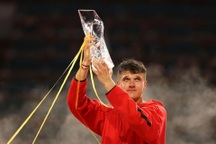 Djokovic nhìn tay vợt 19 tuổi đăng quang Miami Open