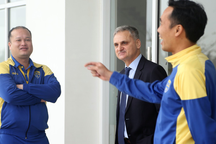 Thua Khánh Hòa, FLC Thanh Hóa sa thải HLV Mihail