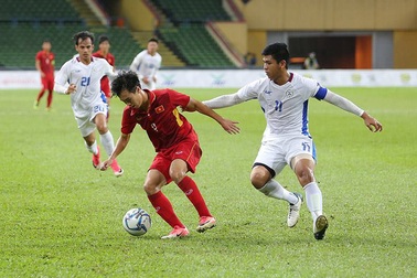 Văn Toàn nói gì sau khi ghi bàn thắng đầu tiên tại SEA Games?