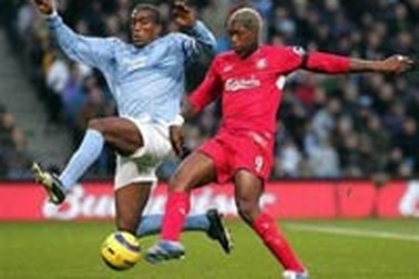 HLV Benitez: "Tôi không phạt Cisse"