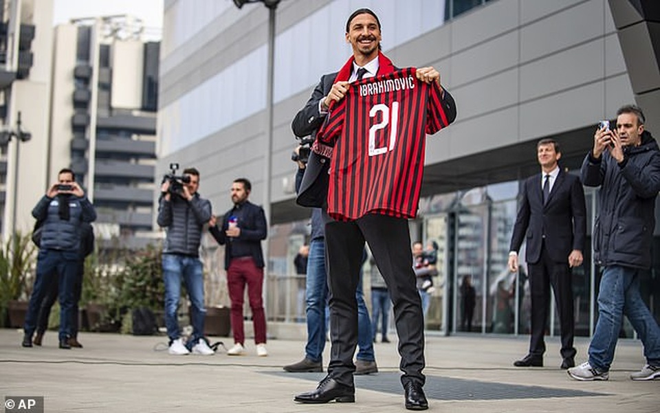 Ibrahimovic tuyên bố rời AC Milan vào tháng 6/2020 - 2 Ibrahimovic tuyên bố rời AC Milan vào tháng 6/2020 - 2