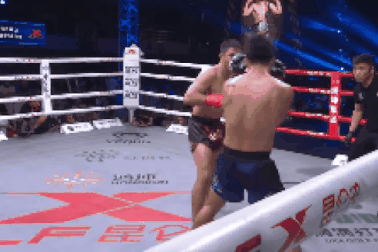 Tung cước cực mạnh, võ sĩ Thái khiến đối thủ Nhật Bản gãy chân