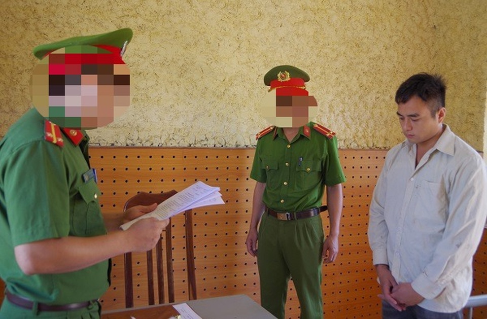 Án mạng từ việc vay nợ 12 triệu đồng - 1 Án mạng từ việc vay nợ 12 triệu đồng - 1