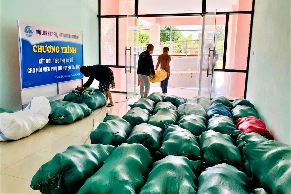 Bà con ở đâu ở yên đó, tiêu thụ nông sản đã có chúng tôi lo - 5 Bà con ở đâu ở yên đó, tiêu thụ nông sản đã có chúng tôi lo - 5