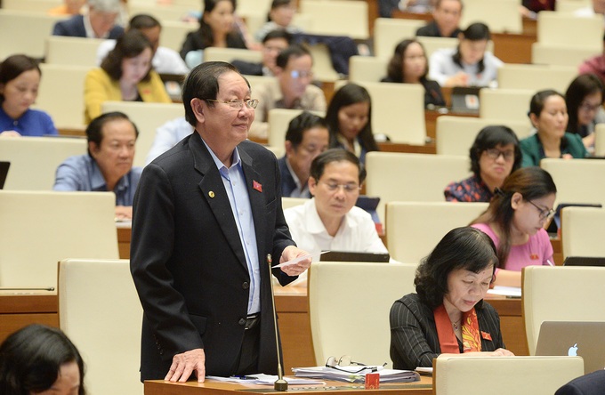 Người dân tộc khi tuyển dụng được miễn thi ngoại ngữ và tin học - Ảnh 1. Người dân tộc khi tuyển dụng được miễn thi ngoại ngữ và tin học - Ảnh 1.