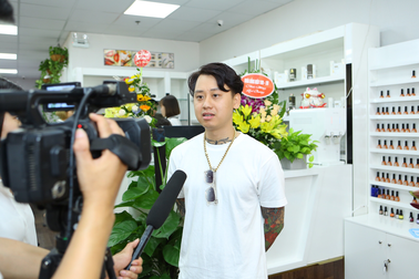 8x từ tay trắng đi đến thành danh trong lĩnh vực xăm hình nghệ thuật