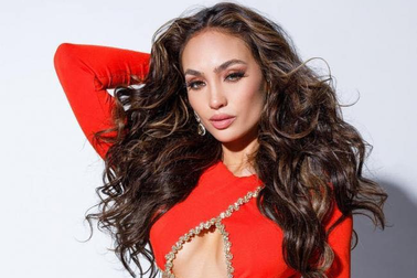 Vẻ đẹp cá tính của mỹ nhân gốc Á vừa đăng quang Hoa hậu Hoàn vũ 2022