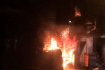 Cháy tiệm trà sữa ở TPHCM, vợ chồng chủ quán may mắn thoát chết