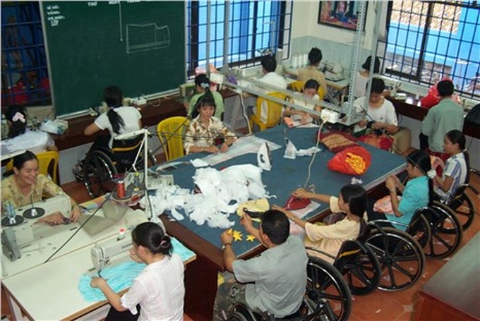 Tín dụng chính sách, góp phần hỗ trợ vốn vay cho người khuyết tật và các doanh nghiệp sản xuất