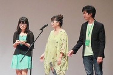 Nữ sinh vừa tốt nghiệp THPT giành giải Búp Sen Vàng 2015