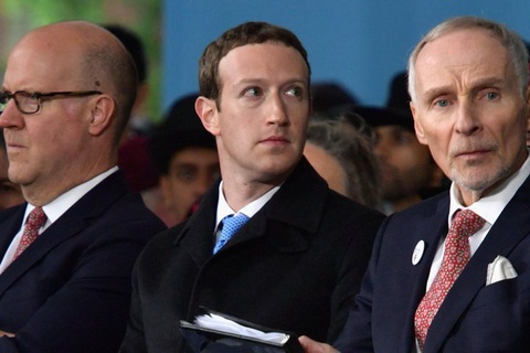 Mark Zuckerberg bị đề nghị từ chức, Facebook họp khẩn cấp