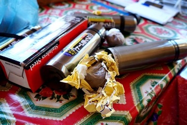 Đà Nẵng “truy lùng” phích nước Trung Quốc chứa “bột lạ”