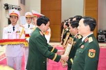 34 cán bộ cấp cao của Quân đội được tặng thưởng huân chương