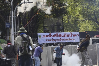 Phe đối lập Thái Lan ra "tối hậu thư" cho Thủ tướng Yingluck