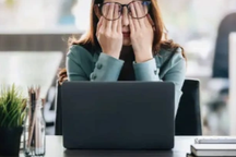 Suy sụp, thấy bản thân vô dụng khi nhìn người khác thưởng Tết 5,6 tỷ đồng