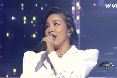Diva Mỹ Linh - Right - Tuimi "bùng nổ" với "Tóc ngắn"