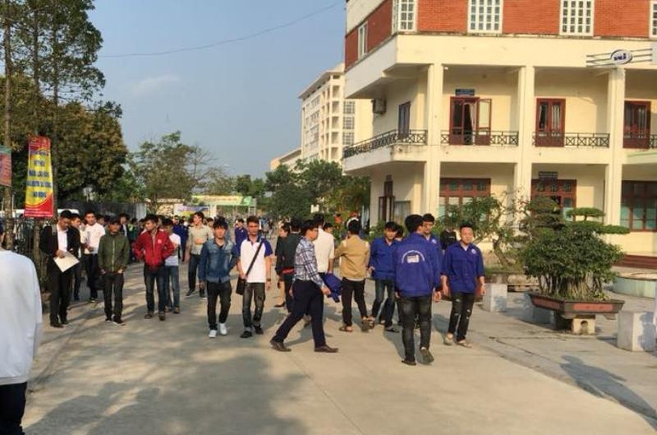 Thanh Hoá: Hơn 2.800 lao động đăng ký hưởng trợ cấp thất nghiệp - 3 Thanh Hoá: Hơn 2.800 lao động đăng ký hưởng trợ cấp thất nghiệp - 3