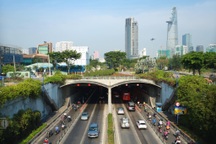Cấm tất cả xe cộ lưu thông qua hầm sông Sài Gòn theo khung giờ trong 2 ngày