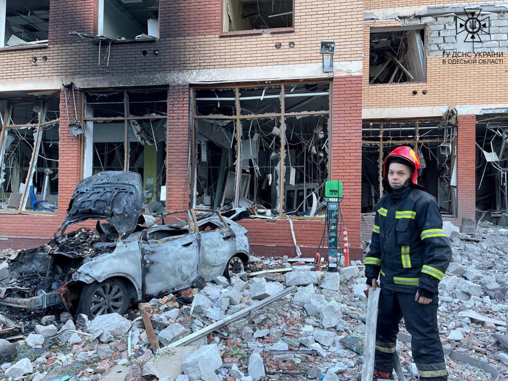 Nga phóng tên lửa, tập kích thành phố cảng chiến lược của Ukraine - 2