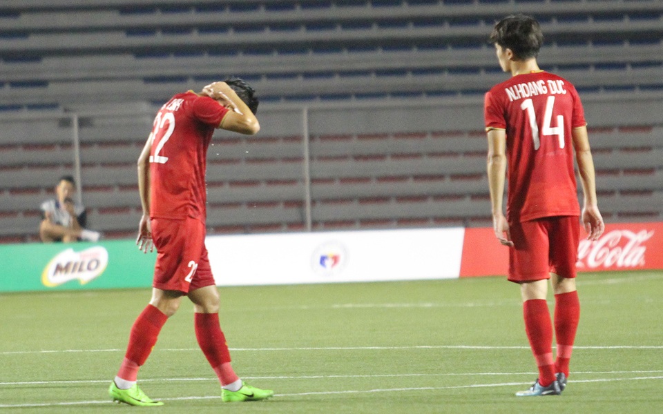 Tiến Linh tập tễnh khiến HLV Park Hang Seo lo lắng - 14 Tiến Linh tập tễnh khiến HLV Park Hang Seo lo lắng - 14