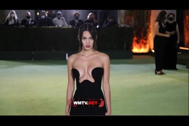 Olivia Rodrigo tỏa sáng trên thảm đỏ