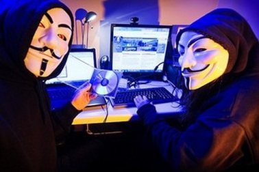 Nhóm hacker khét tiếng “tuyên chiến” với các tổ chức khủng bố