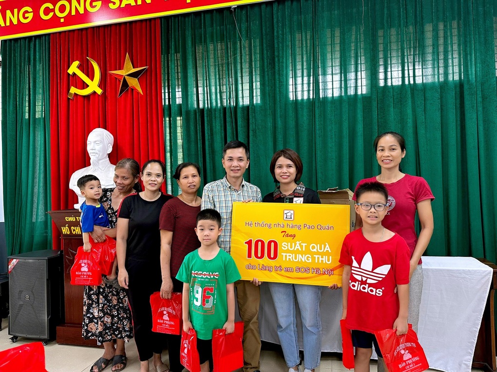 Nhà hàng Pao Quán tặng 100 suất quà tới Làng trẻ em SOS Hà Nội - 1 Nhà hàng Pao Quán tặng 100 suất quà tới Làng trẻ em SOS Hà Nội - 1