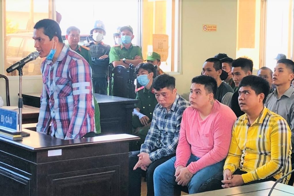 Xử phúc thẩm vụ hàng chục thanh niên chém nhau chết người ở Bạc Liêu - 1 Xử phúc thẩm vụ hàng chục thanh niên chém nhau chết người ở Bạc Liêu - 1