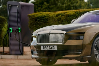 Rolls-Royce cũng phải khuyến mại giảm giá cho xe điện