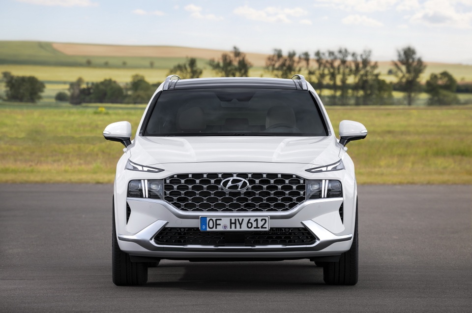 Lộ diện Hyundai Santa Fe 2021 - Dùng tiểu xảo để gia tăng kích thước - 12 Lộ diện Hyundai Santa Fe 2021 - Dùng tiểu xảo để gia tăng kích thước - 12